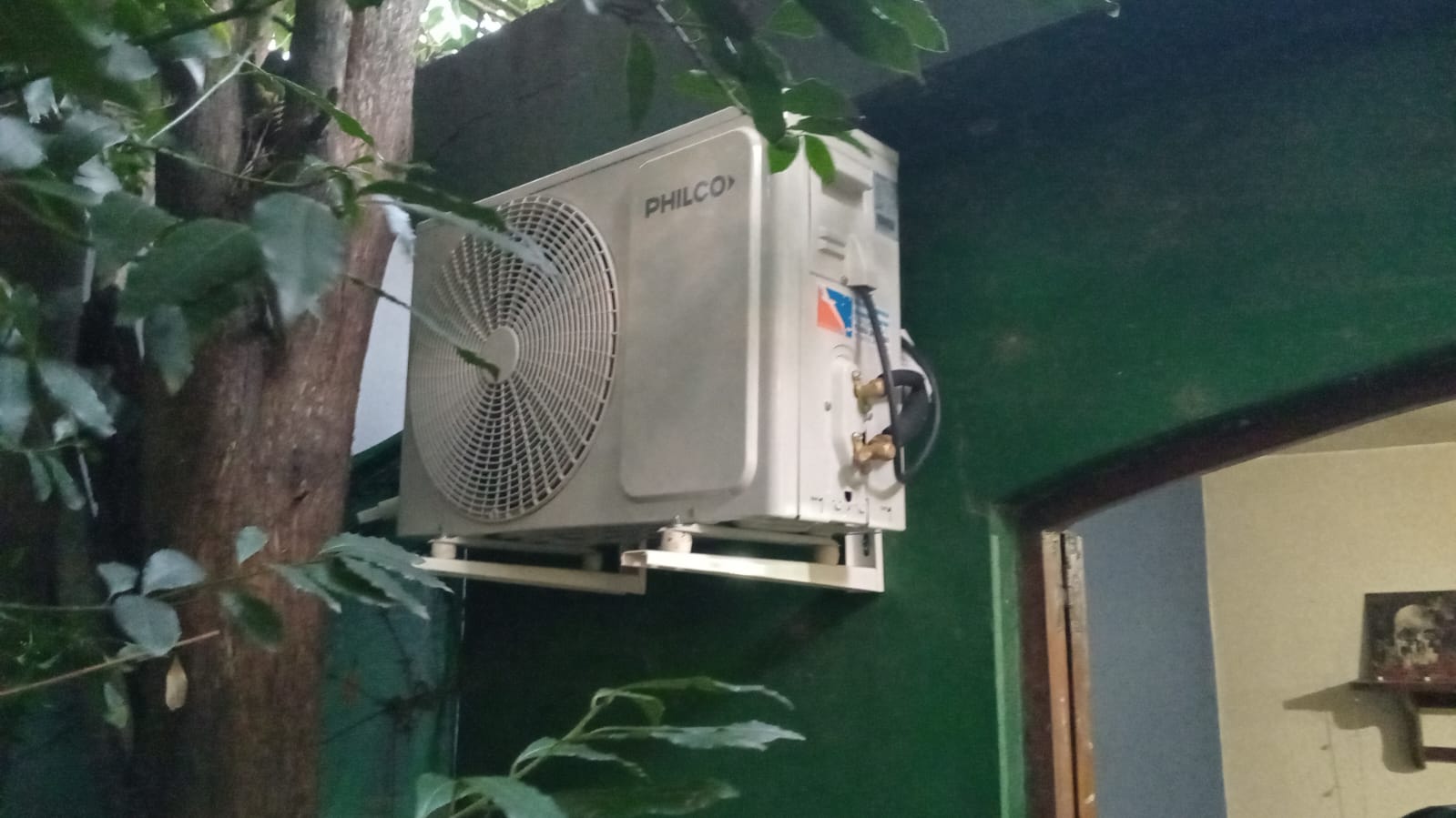 Instalación en patio verde